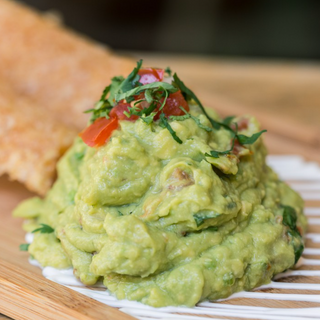 Guacamole con totopos