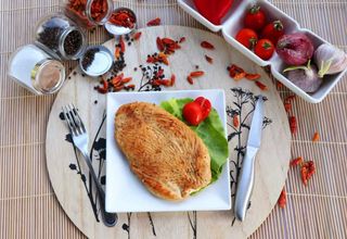 Piept de curcan la gratar