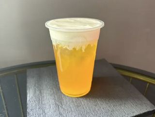 Granita alla pesca con mousse di crema