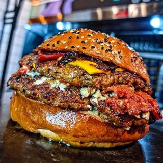 FACTORY'S DOUBLE DECKER BURGR 550g