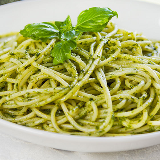 Espaguetis Con Salsa Pesto