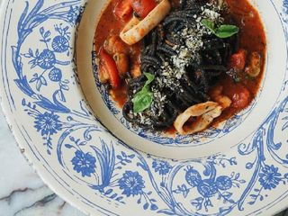 Спагеті фрутті ді маре з чорнилом каракатиці (350 г)