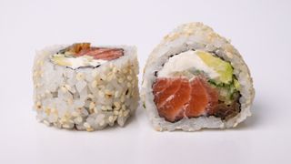 California maki łosoś
