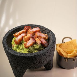 Guacamole con Torreznos