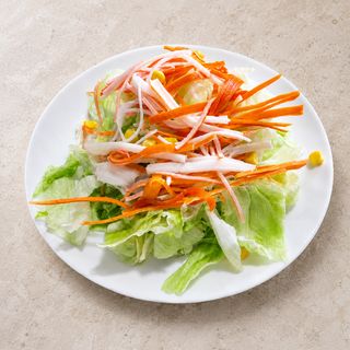 11. Ensalada con Cangrejos