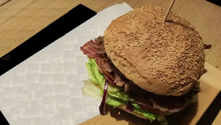 Kebab burger + coca cola 0,5l