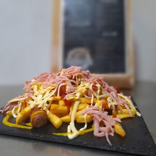 Salchipapas