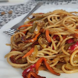 Ud De Tarrina De Tallarines En Soja