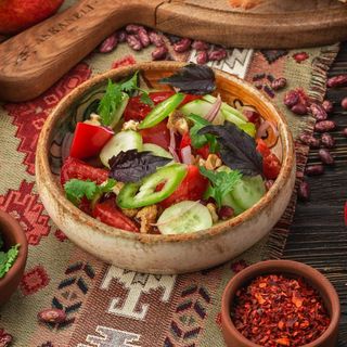 Салат по-грузински