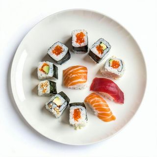 Degustazione sushi - 12 pezzi