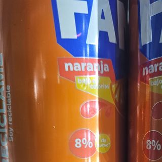 Fanta naranja  lata 