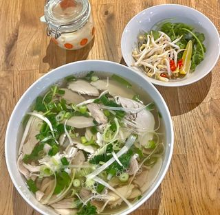 9.Pho z wołowiną duża