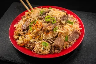 Noodles cu vită