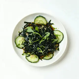Ensalada De Alga Negra Con Pepino