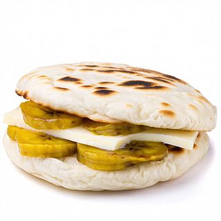 Arepa de queso con plátano