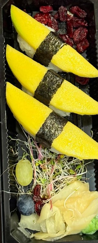Nigiri mango 3 szt.