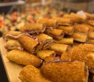 10 Mini Flauta Burbujas De Iberico, 6 Queso, 6 Fuet, 6 De York