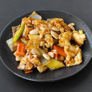 23. Pollo Con Almendras