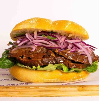 Pan con asado