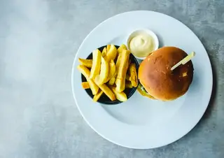 Hambúrguer Especial à Unibar com Batata