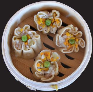 Ravioli con gamberi e carne al vapore (shao mai) 烧麦