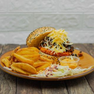 Crispy Burguer and Chile
