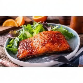 Salmón A La Plancha Con Ensalada