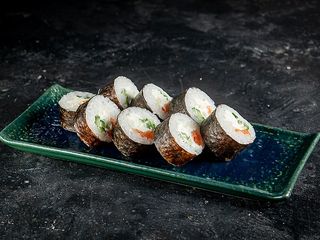 Футомакі з лососем (220 г)