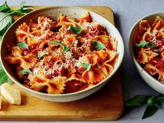 Farfalle Marinara