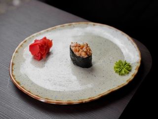Гункан з креветкою (170g)
