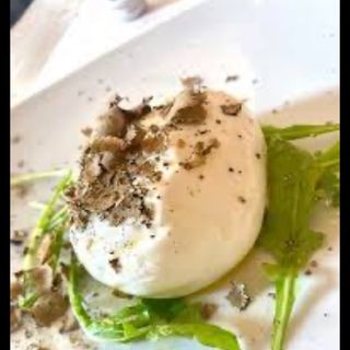 Burrata Con Trufa Fresca