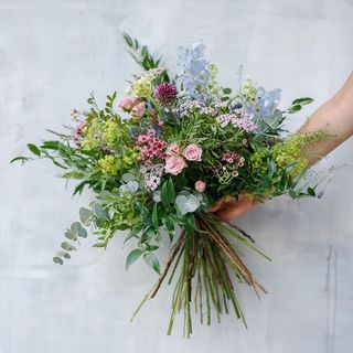 Ramo de flores de temporada