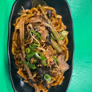 YAKI UDON CON VERDURAS (Puesto 2)