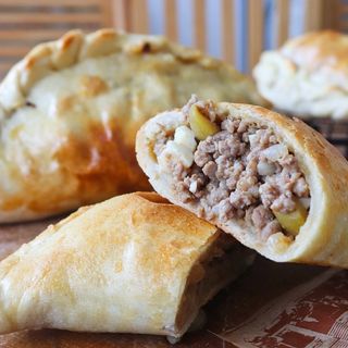 Empanada porteña (1 und)