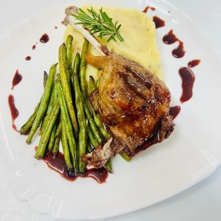 Pulpă de rață cu piure