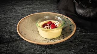 Puding od sushi riže sa sezonskim voćem