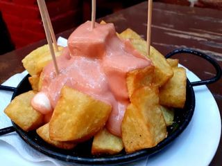 Patatas Brava Con Salsa Brava