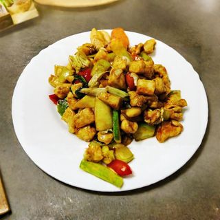 Pržena piletina sa povrćem