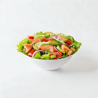 Salata cu somon fume