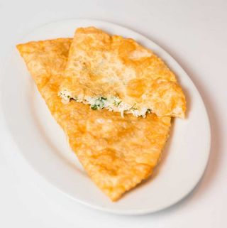 Чебурек 4 сири (220г)