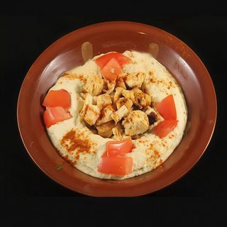 Hummus con taouk