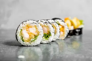 Futomaki krewetka w tempurze 6 szt.