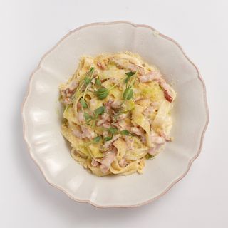Карбонара з беконом (300г)