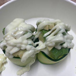 20. Gunkan zucchine e avocado - 2 pezzi