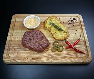 Пеппер стейк