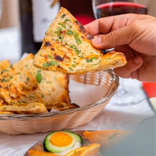 31. Cheese Garlic Naan