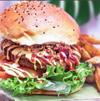 Chicken cheeseburger 