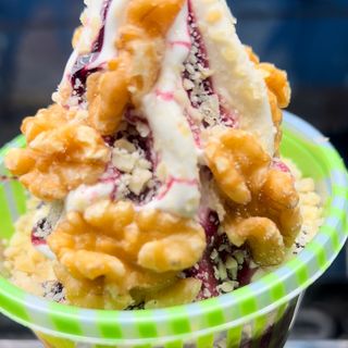 Frozen yogurt grande