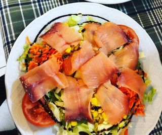 Ensalada de salmón