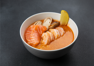 Zupa Tom Yum Tofu